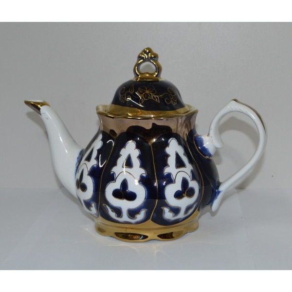 Чайник "Изысканная керамика: объем 0.7 литра, уникальное ручное исполнение"